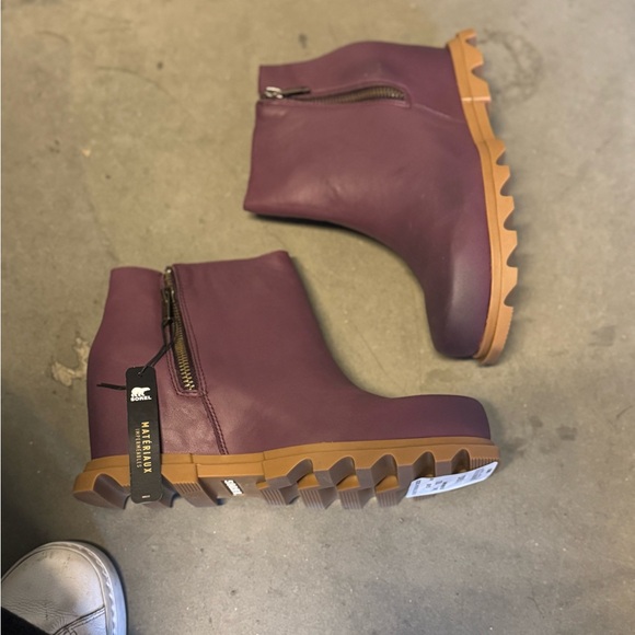 Sorel Joan of Artic Wedge III Boots - Picture 6 of 11